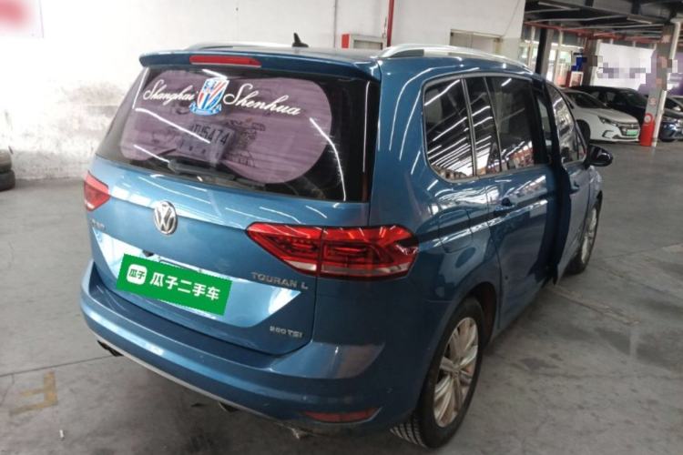 Used Volkswagen Touran 2018 Volkswagen Touran L 280TSI DSG Comfort Edition 7-seater
