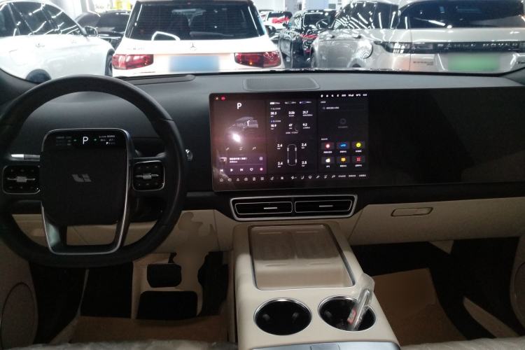 Used Li Auto L9 2024 Pro Model
