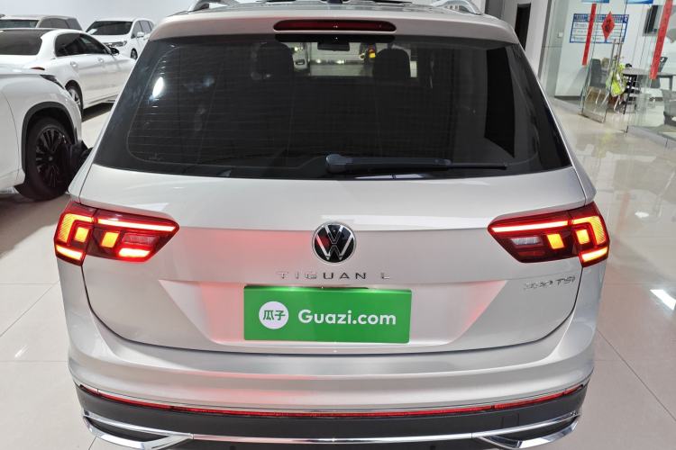 Used Volkswagen Tiguan L 2023 330TSI Automatic Two-Wheel Drive Smart Edition
