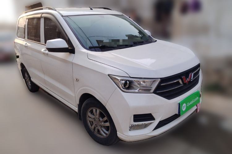 Used Wuling Hongguang 2021 1.5L S Standard Version LAR Front Right 45 Deg