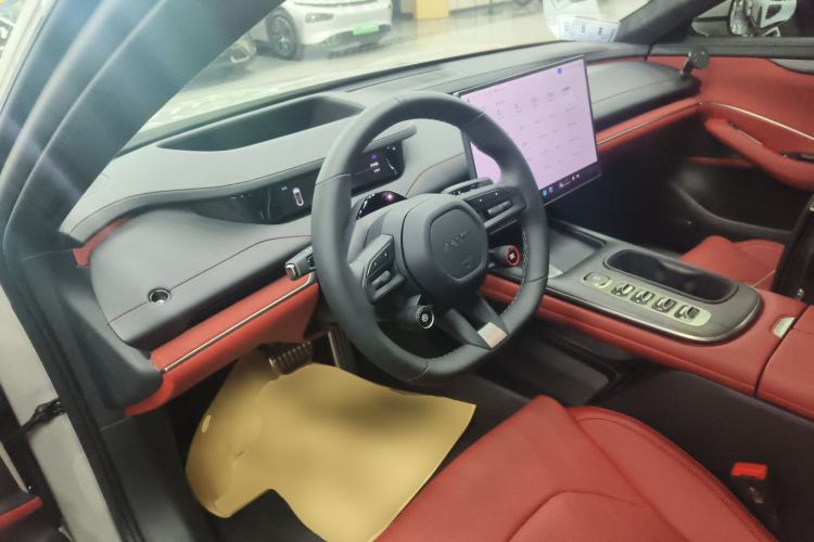 Used Xiaomi Auto SU7 2024 Four-Wheel Drive Ultra-Long Range Advanced Intelligent Driving Max Edition