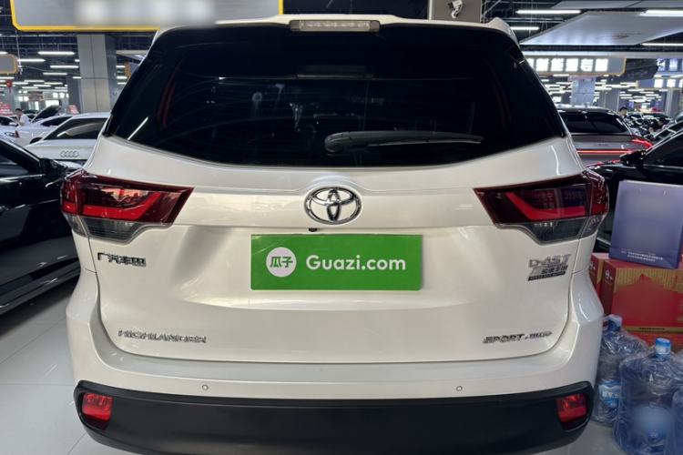 Used Toyota Highlander 2018 2.0T Four-Wheel Drive Knight Edition 7 Seats China VI Standard Exterior 1