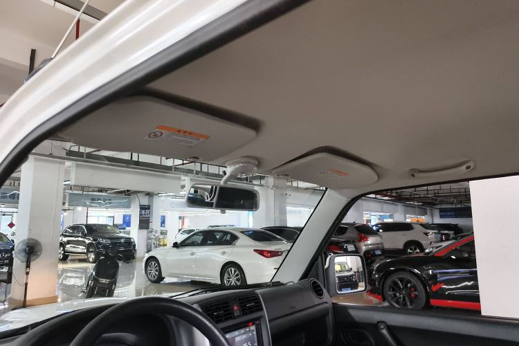 Used Suzuki Jimny 2015 1.3L AT JLX Navigation Edition