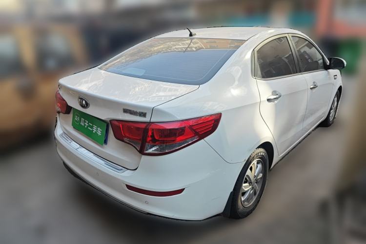 Used Kia K2 2015 Sedan 1.4L MT GLS