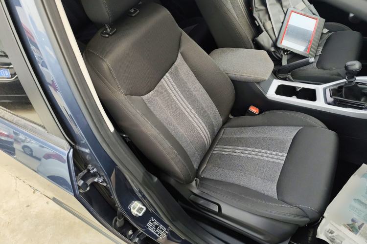 Used Wuling Jiachen 2022 1.5L Manual Enjoyment Elite Model
