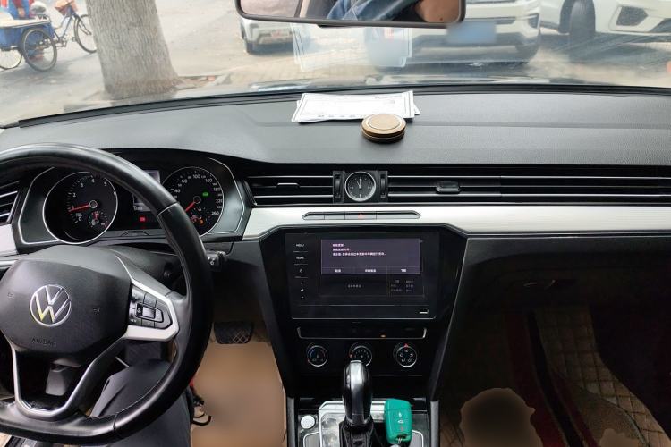 Used Volkswagen Magotan 2020 280TSI DSG Comfort Edition Center Console