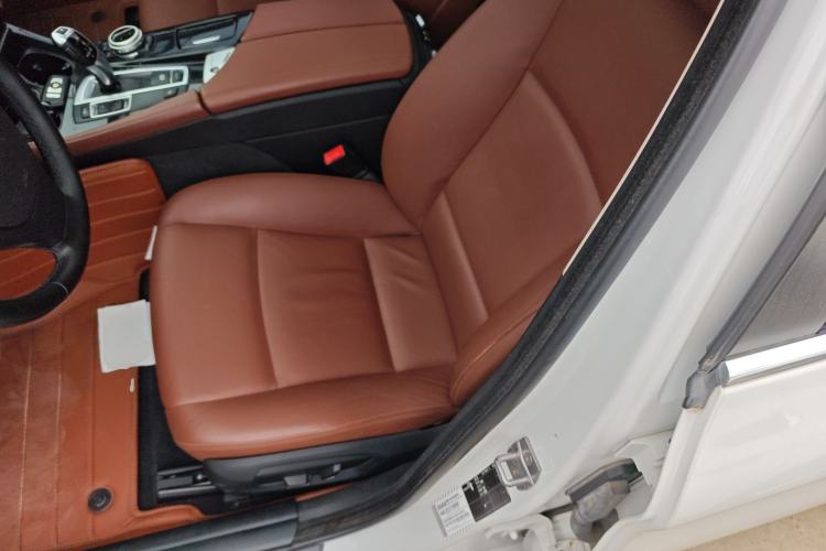 Used BMW 5 Series 2014 520Li Elegant Model Left Front Seat