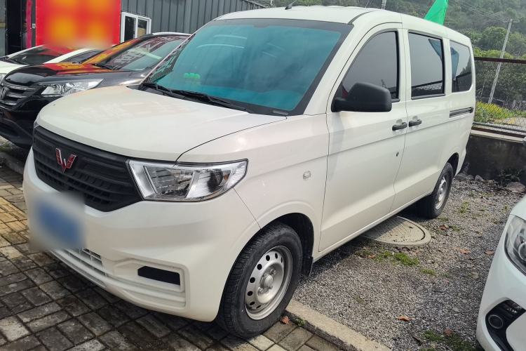 Used Wuling Hongguang V 2022 1.5L Jingqu Version Hydraulic Power Steering LAR