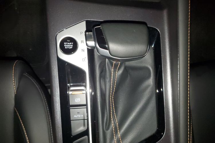 Used CHANGAN OSHAN X7 PLUS 2023 Enjoy Edition 1.5T Automatic Prestige Model Gear Lever