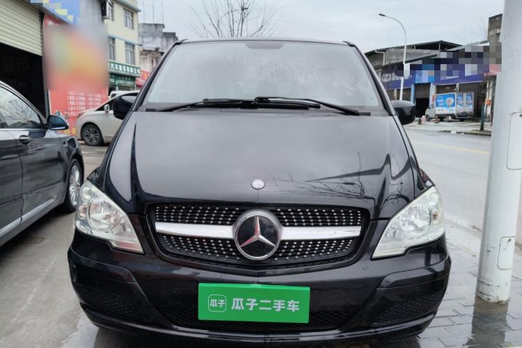 Used Mercedes-Benz Vito 2011 2.5L 7-seater executive version Front