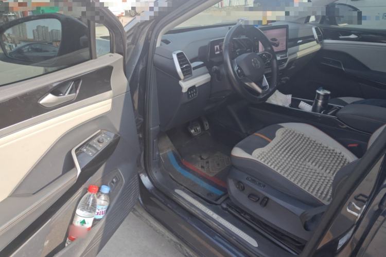 Used Volkswagen ID.6 CROZZ 2022 High-Performance PRIME Edition Driver Seat