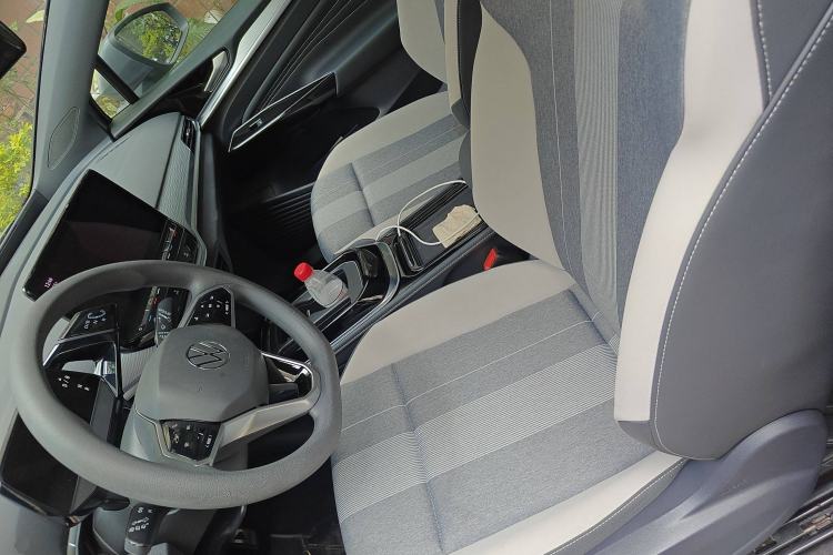 Used Volkswagen ID.4 CROZZ 2021 Long-Range PURE+ Two-Wheel Drive Version
