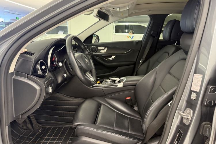 Used Mercedes-Benz C-Class 2017 Facelift C 200 L Sport Edition Steering Wheel