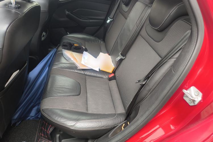 Used Ford Focus 2012 Hatchback 1.6L Automatic Fashion Edition
