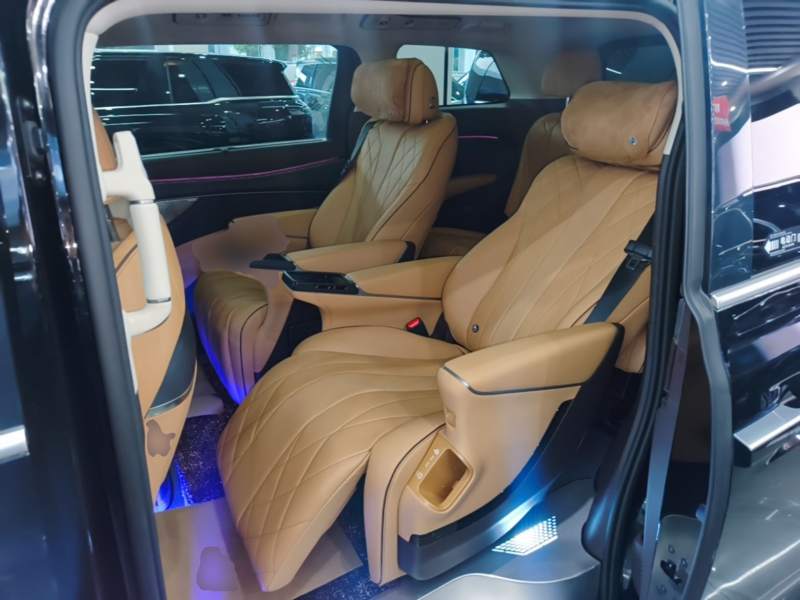 Used Denza D9 2024 DM-i 980 Four-Wheel Drive Prestige Model – Premium — 16
