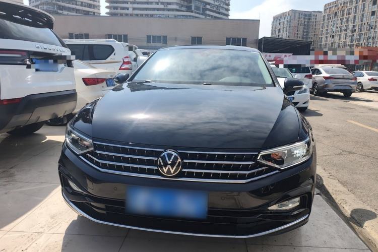 Used Volkswagen Magotan 2023 2 Million Units Commemorative Edition 330TSI DSG Luxury Version Front