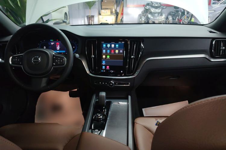 Used Volvo S60 2024 B4 Zhiyi Luxury Edition
