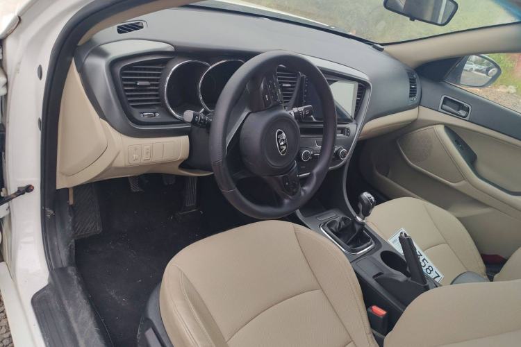 Used Kia K5 2015 2.0L Manual GL
