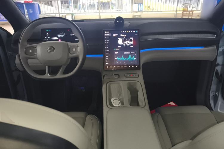 Used Nio ES6 2024 75 kWh
