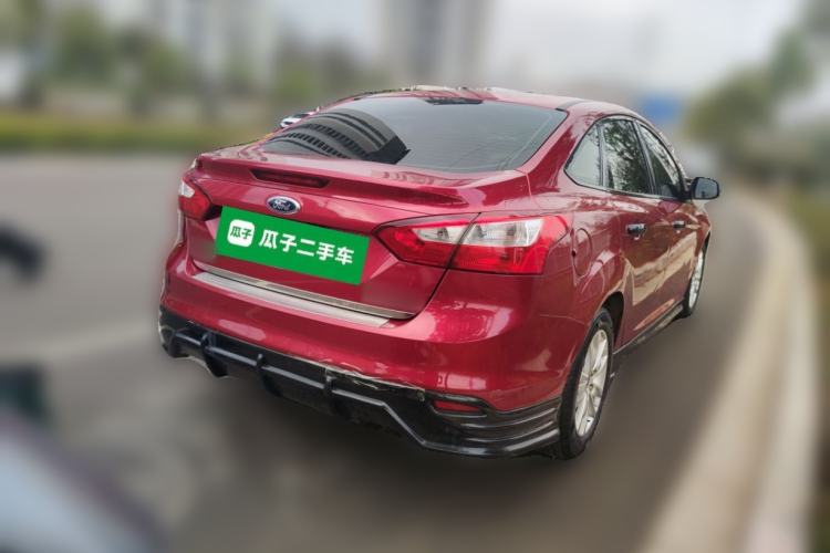 Used Ford Focus 2012 Sedan 1.6L Manual Comfort Model
