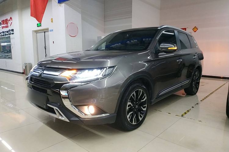 Used Mitsubishi Outlander 2020 2.4L 4x4 Zhi Xiang Edition 5 Seats
