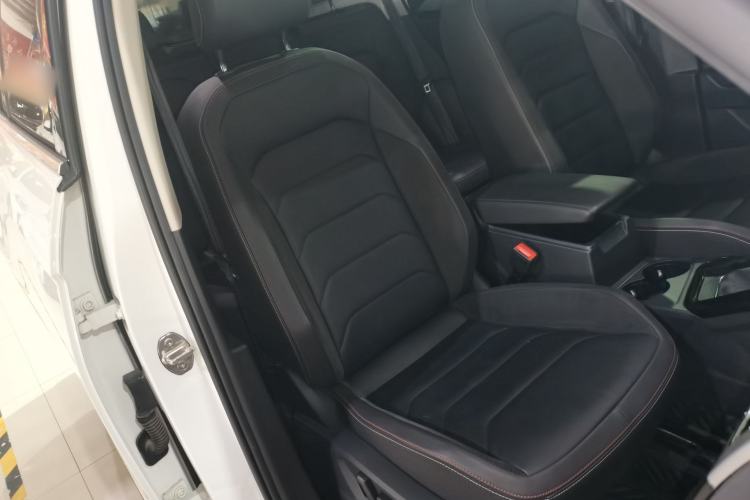 Used Volkswagen Tayron 2020 330TSI Two-Wheel Drive Luxury Smart Connectivity Version Right Front Seat