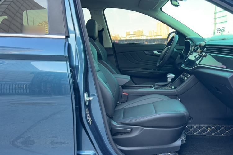 Used Sinotruk VGV U70 2020 1.5T Automatic Smart Enjoyment Elite Version 7 Seats
