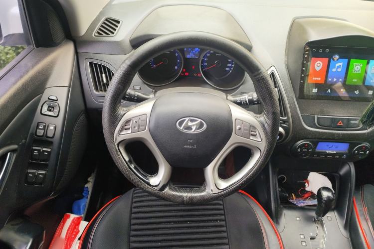 Used Hyundai ix35 2012 2.0L Automatic Two-Wheel Drive Elite Edition GLS
