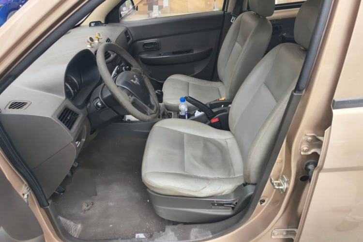 Used Wuling Hongguang 2014 1.5L Base Version Left Front Seat