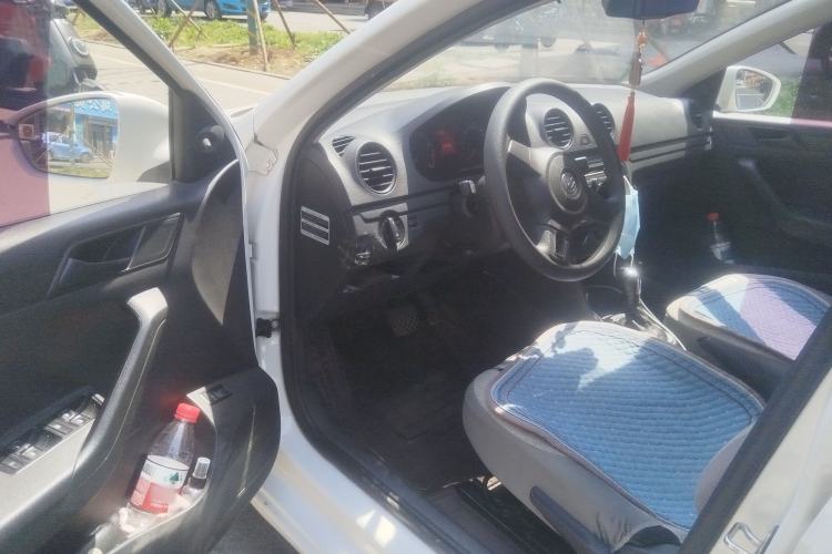 Used Volkswagen Jetta 2015 1.6L Automatic Fashion Model Driver Seat