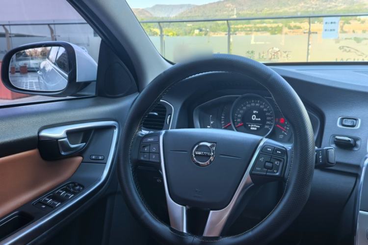 Used Volvo S60 2019 S60L Facelift T5 Intelligent Advanced Edition
