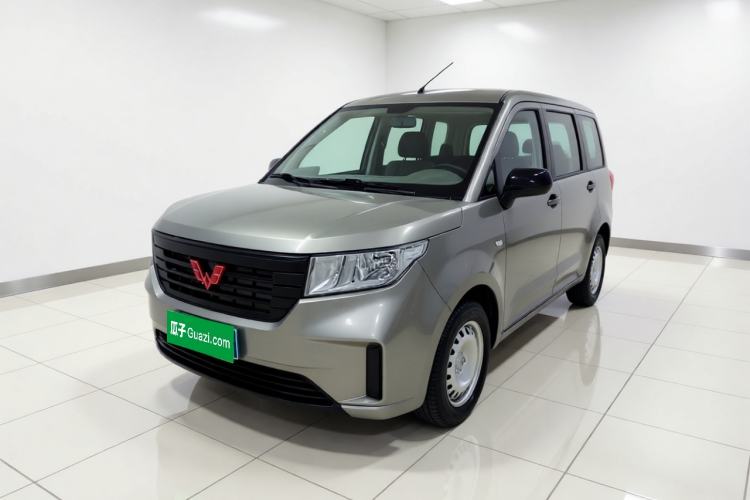 Used Wuling Hongguang PLUS 2020 1.5L Manual Standard Edition 5 Seats