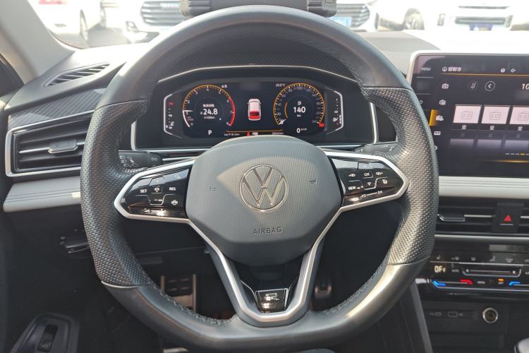 Used Volkswagen Tiguan L 2022 330TSI Automatic Two-Wheel Drive R-Line Enhanced Edition