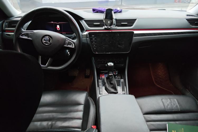 Used Skoda Superb 2022 TSI330 DSG Luxury Edition Center Console