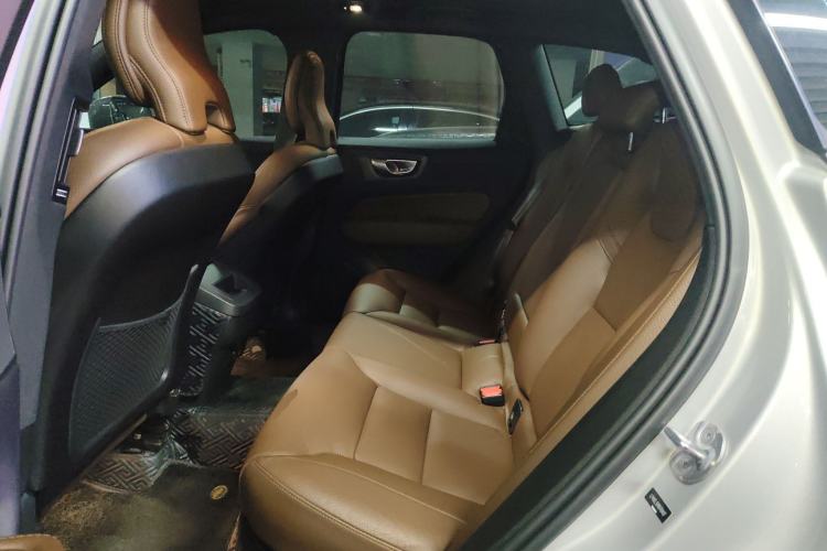 Used Volvo XC60 2024 B5 4x4 Smart Luxury Edition