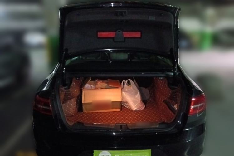 Used Volkswagen Magotan 2018 330TSI DSG Luxury Model Trunk