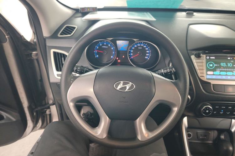 Used Hyundai ix35 2015 2.0L Automatic 2WD Comfort Edition China V Standard