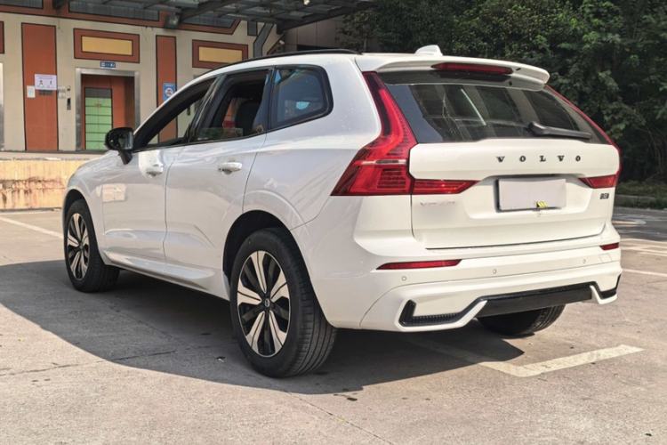 Used Volvo XC60 2023 B5 4x4 SmartDrive Sport Edition