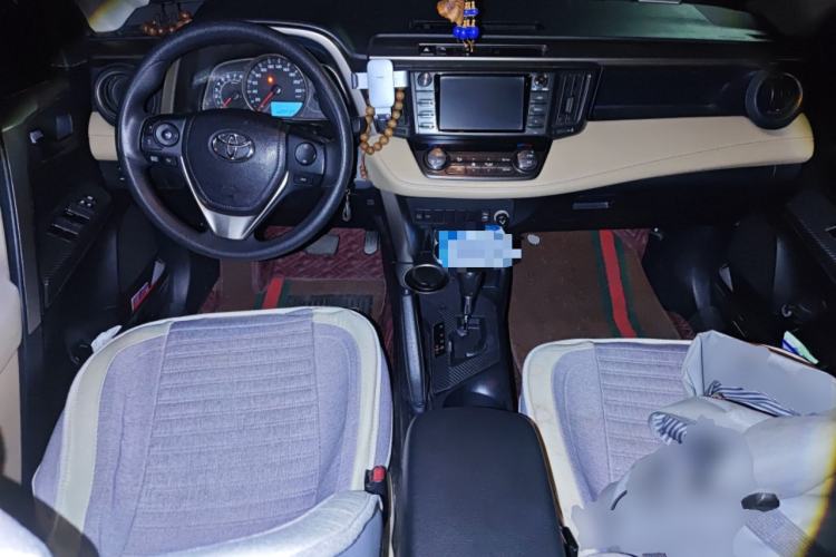 Used Toyota RAV4 2015 2.0L CVT Two-Wheel Drive Fashion Edition
