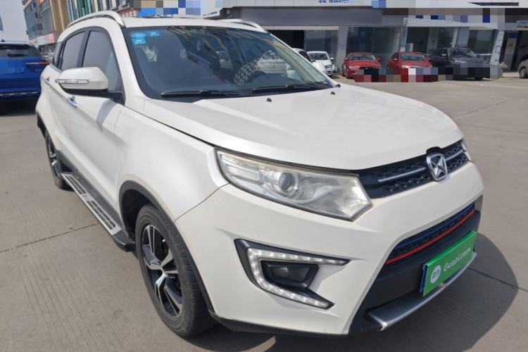 Used JMC Yusheng S330 2016 1.5L GTDi Automatic Two-Wheel Drive Prestige Edition Front Right 45 Deg