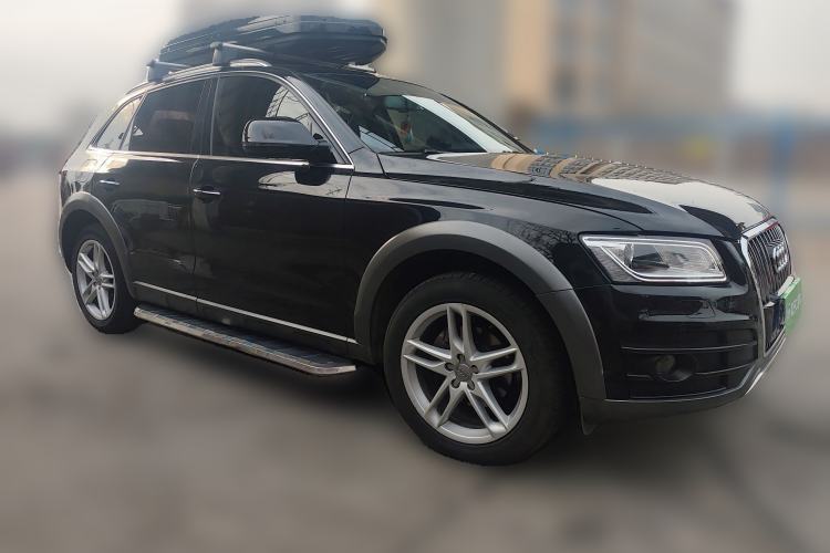 Used Audi Q5 2017 Plus 40 TFSI Technology Model