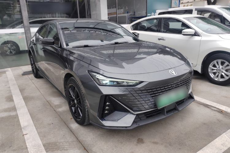 Used Changan UNI-V iDD 2023 ZhiDian iDD 1.5T 113km ZhiKu Model