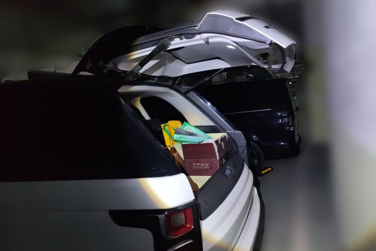 Used Land Rover Range 2018 3.0 SC V6 Vogue Extended-Length Model Trunk