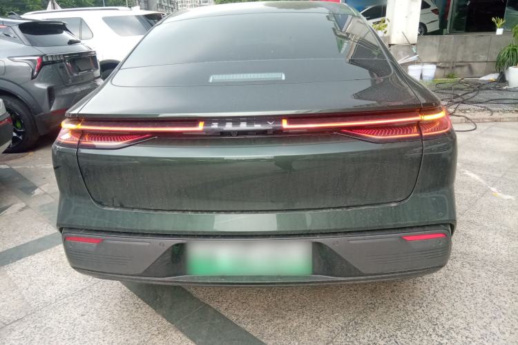 Used Geely Galaxy 8 2025 130km EM-i Flagship Edition