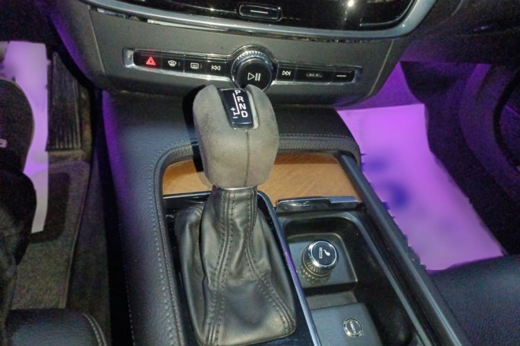 Used Volvo S90 2020 T5 Zhiyi Luxury Edition
