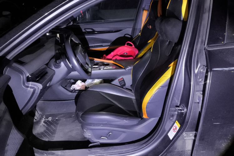 Used CHANGAN UNI-V 2022 1.5T Prestige Version Left Front Seat