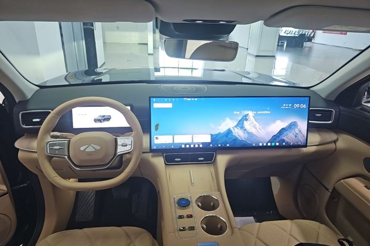 Used Chery T11 2026 Model 220 All-Wheel Drive Dual IMAX Theater Edition