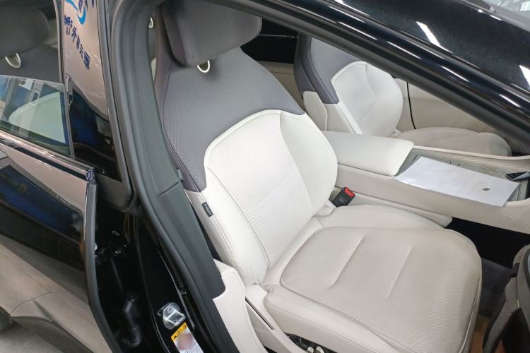 Used Avatr 12 2025 Updated Ultra All-Electric Four-Wheel Drive Right Front Seat