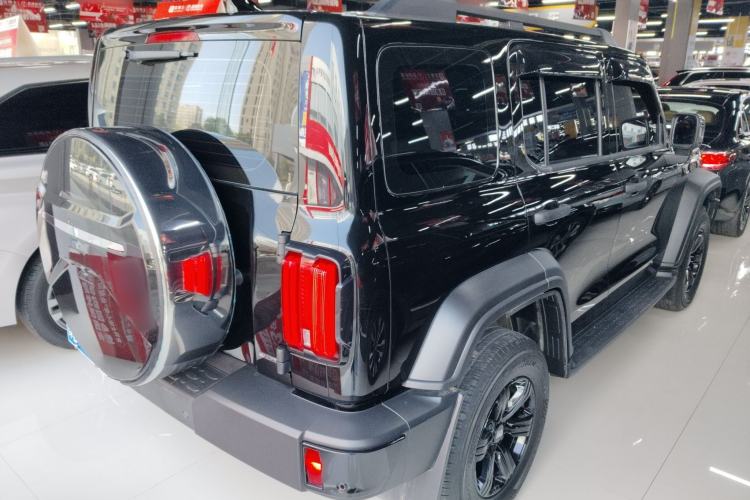 Used Tank 300 2025 2.0T Challenger Rear Right 45 Deg