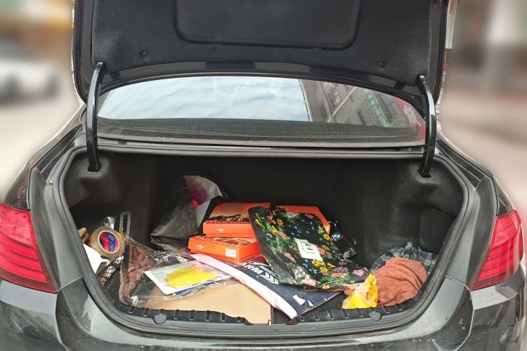 Used BMW 5 Series 2014 520Li Elegant Model
